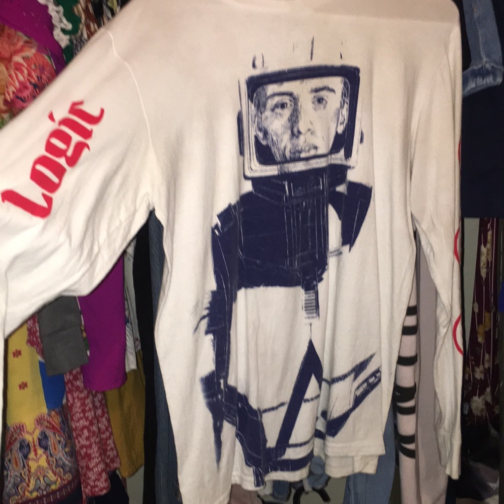 LOGIC MERCH